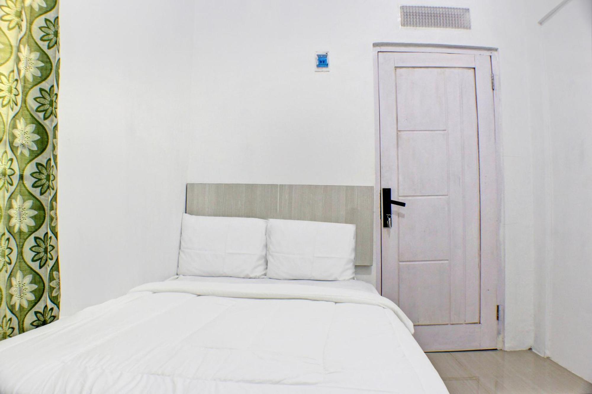 Oyo Life 93138 Anugrah Kost Syariah Hotel Bandar Lampung Exterior photo