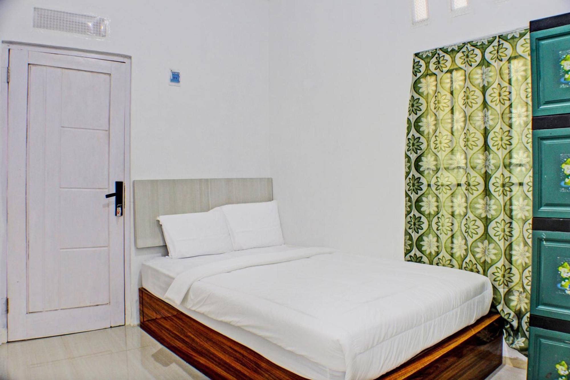 Oyo Life 93138 Anugrah Kost Syariah Hotel Bandar Lampung Exterior photo