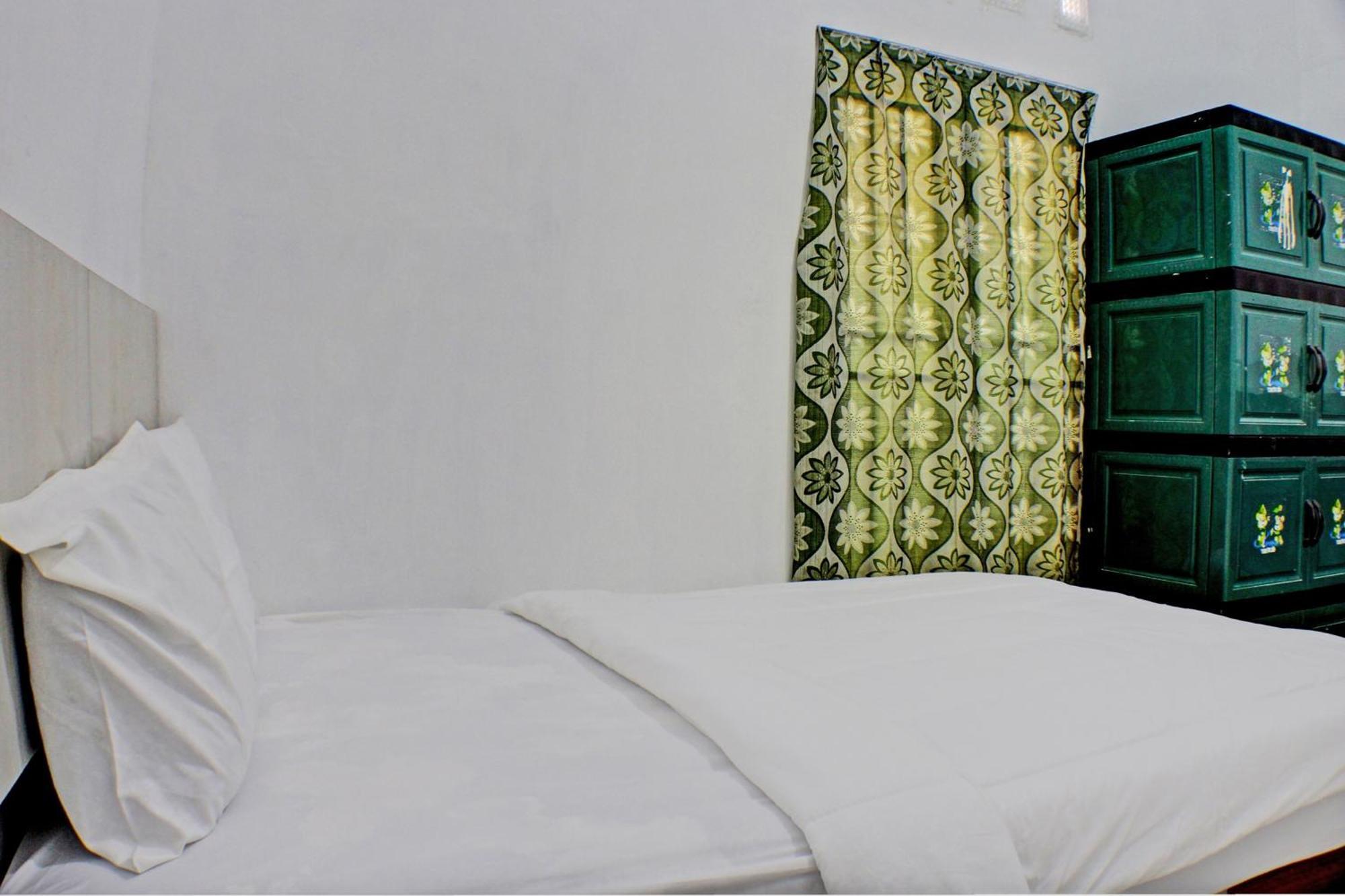Oyo Life 93138 Anugrah Kost Syariah Hotel Bandar Lampung Exterior photo